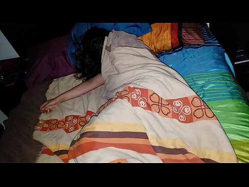❤️ 继子在年轻的继母睡觉时责骂她 ❤❌ Anal video❌❤